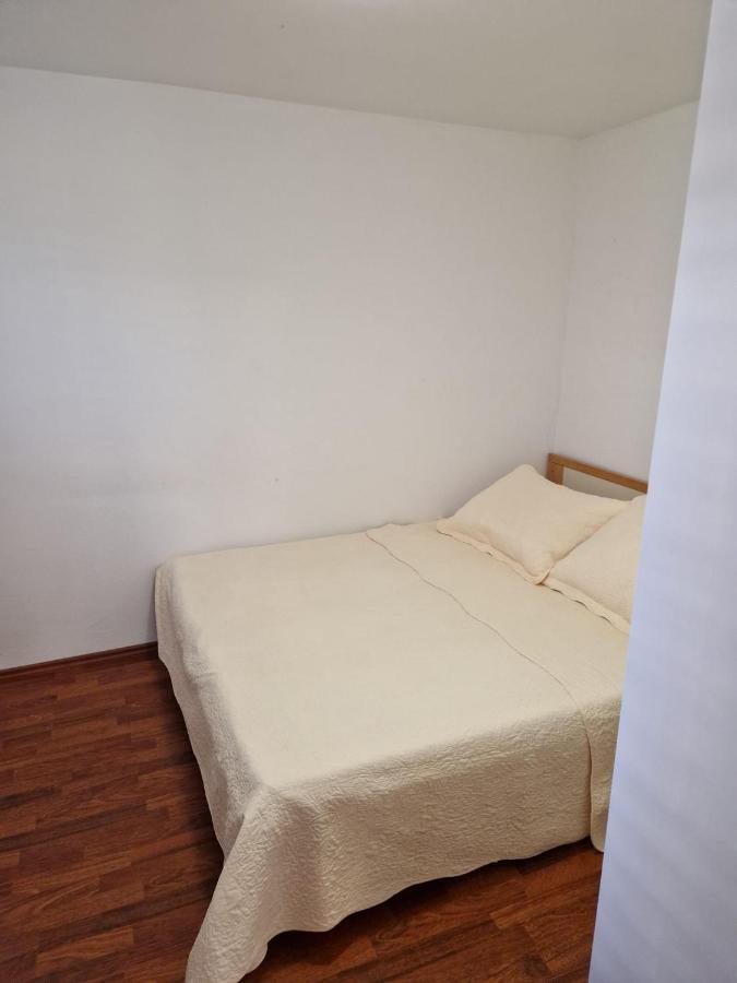 Apartment Misic Ртина Экстерьер фото