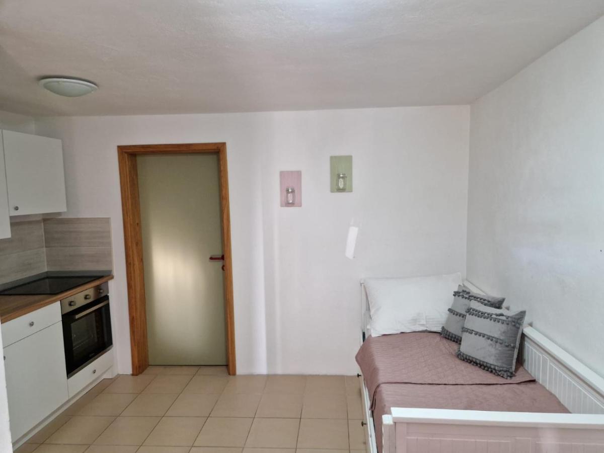 Apartment Misic Ртина Экстерьер фото